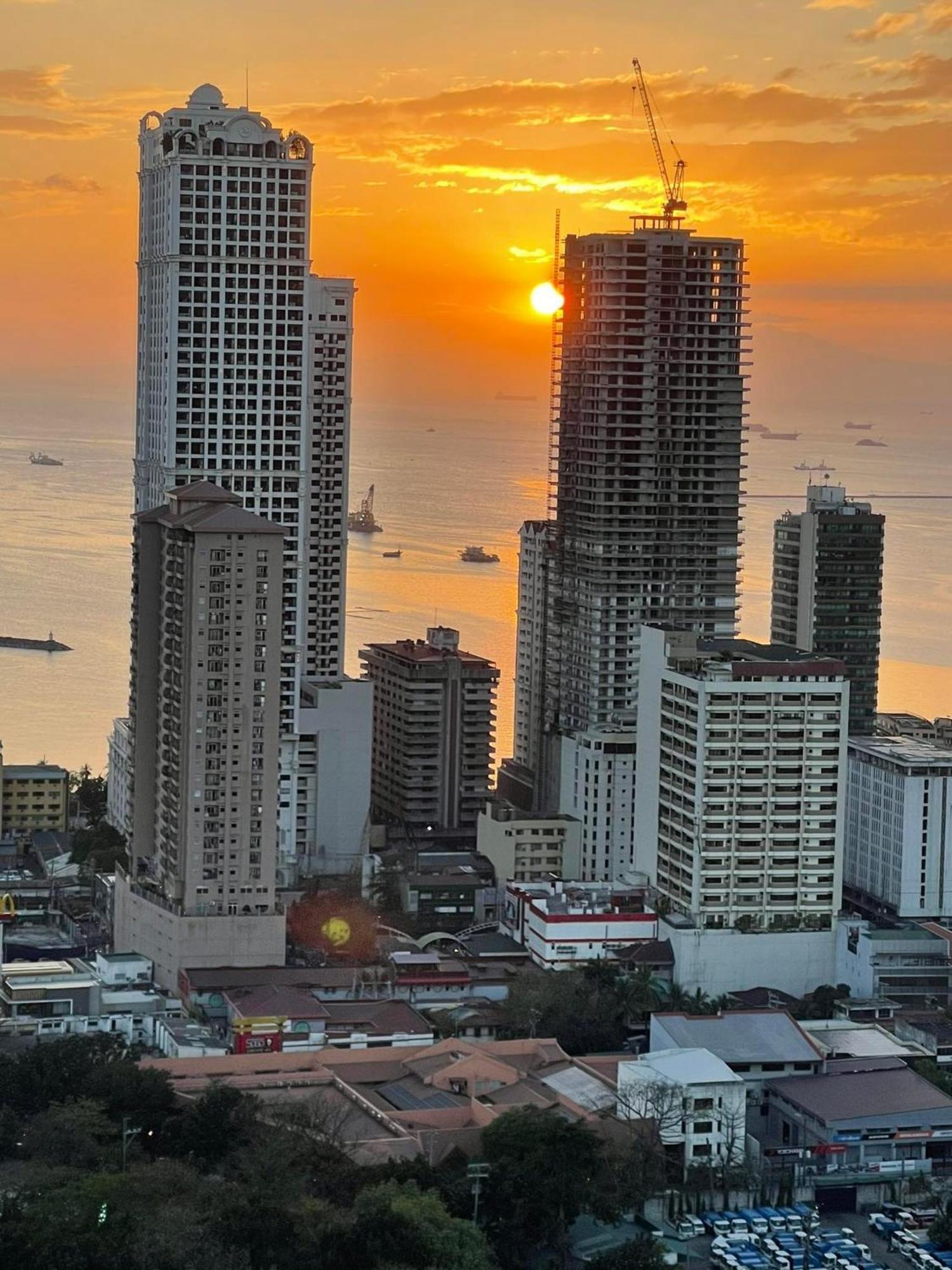 Green Residences Stays By Pbyy Manila Exterior foto